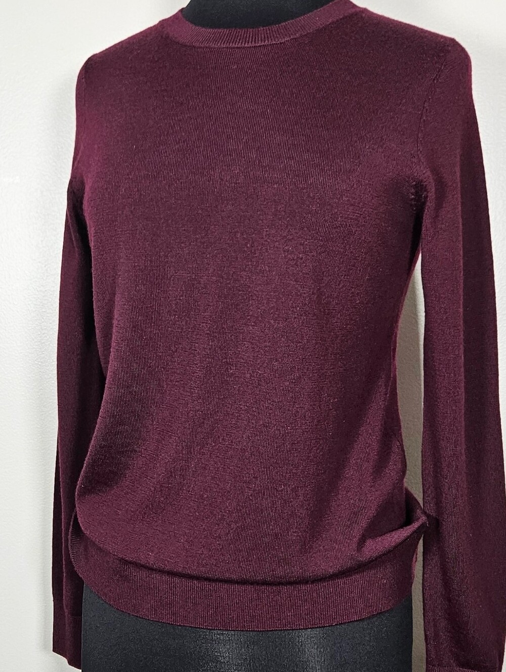 Katherine Barclay Merino Wool Lightweight Crew neck Sweater Burgundy Women's S